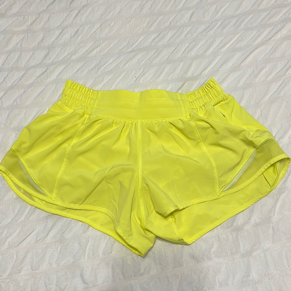 Electric lemon lululemon hotty hot shorts